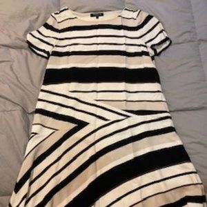 Flowy Short Sleeve Dress